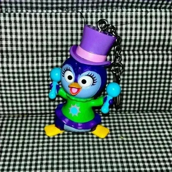 Summer Penguin, Disney Junior muppet babies keychain - Picture 1 of 5